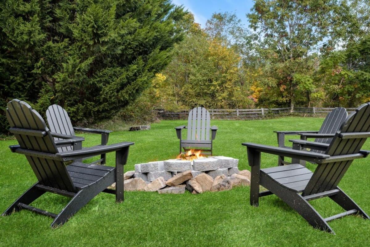 Modern Decor, Hot Tub, Fire Pit & River Access! ลูเรย์ ภายนอก รูปภาพ