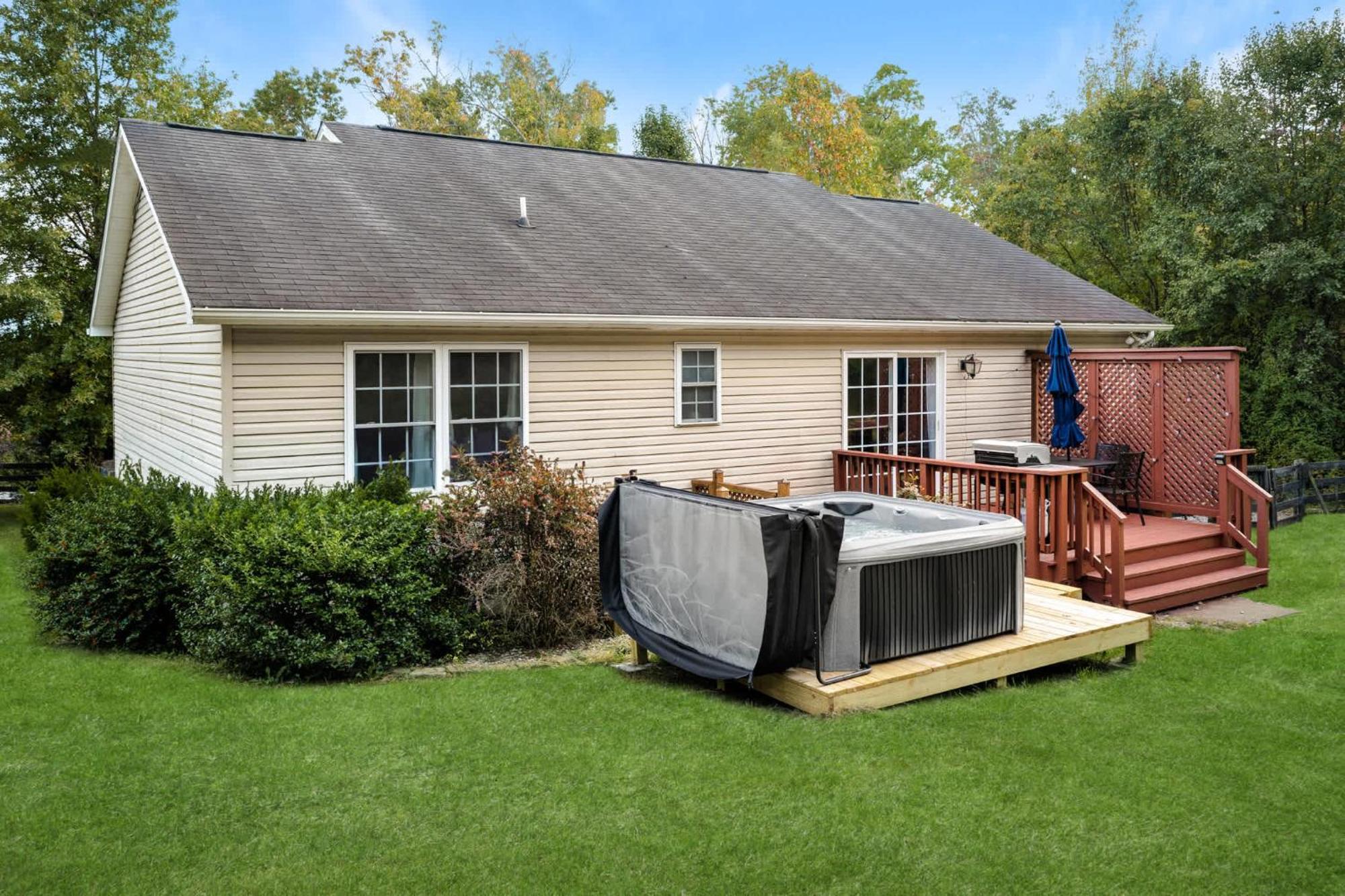 Modern Decor, Hot Tub, Fire Pit & River Access! ลูเรย์ ภายนอก รูปภาพ
