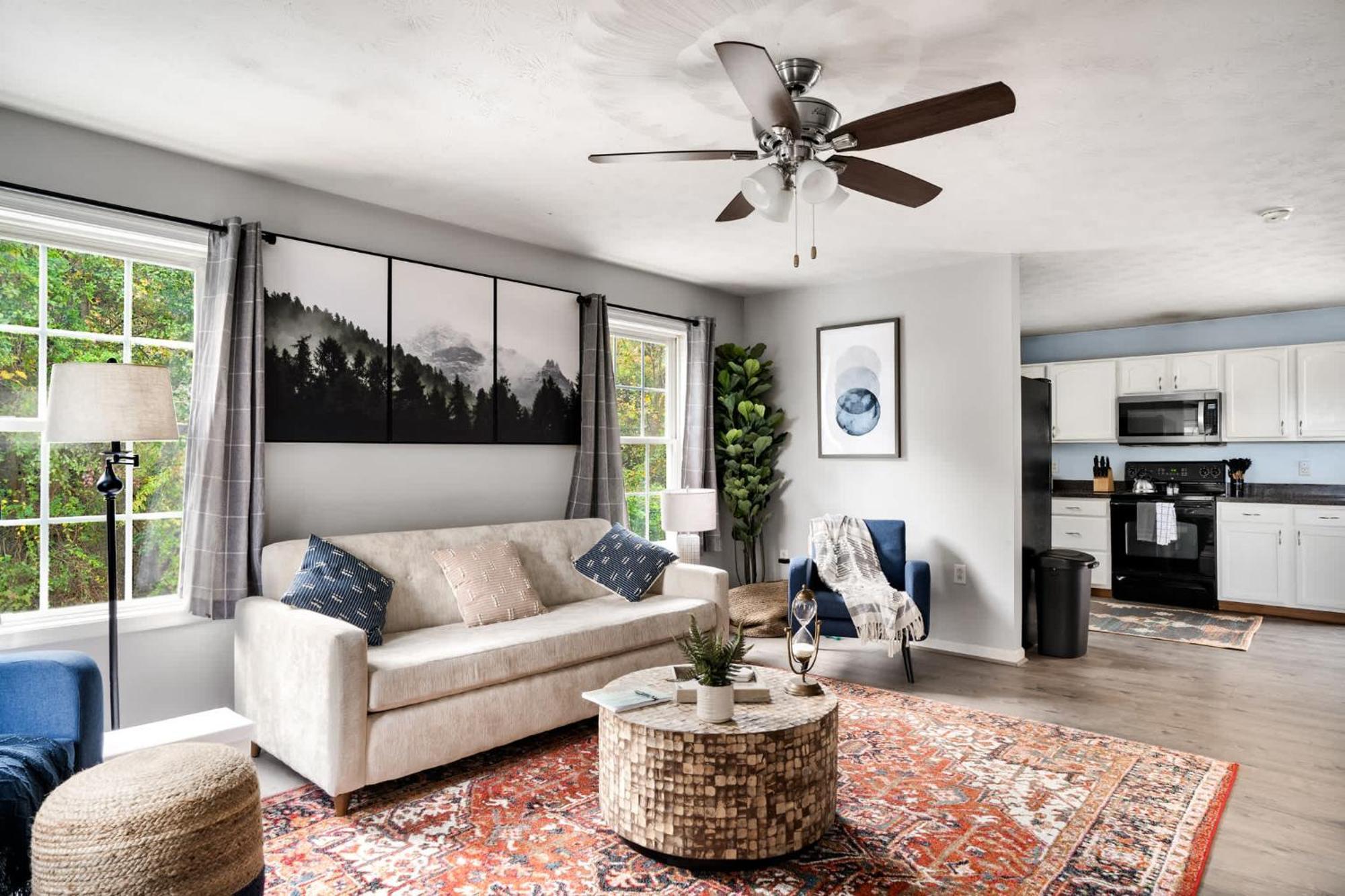 Modern Decor, Hot Tub, Fire Pit & River Access! ลูเรย์ ภายนอก รูปภาพ